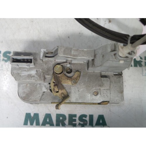 Peugeot - 307 - Rear door mechanism 4-door, right
