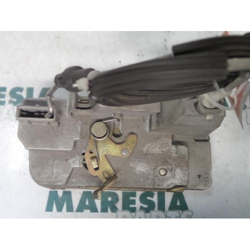 Peugeot - 307 - Rear door mechanism 4-door, right