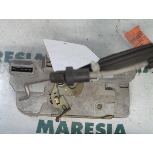 Peugeot - 307 - Rear door mechanism 4-door, right