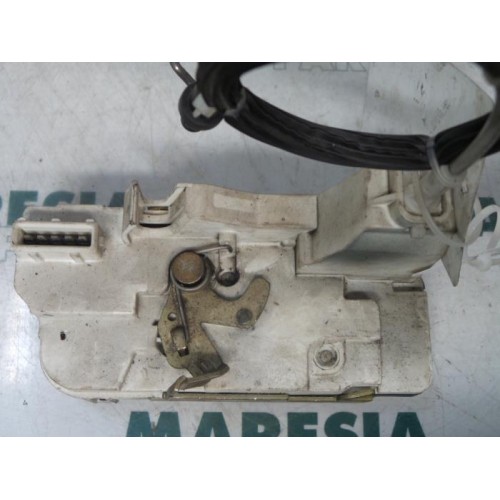 Peugeot - 307 - Rear door mechanism 4-door, right