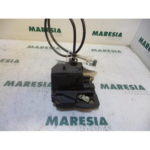 Renault - Megane Scenic - Rear door mechanism 4-door, right