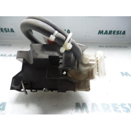 Fiat - Doblo - Door lock mechanism 2-door, right