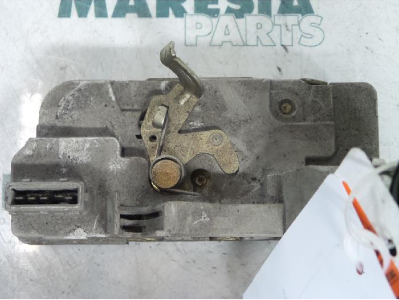 Peugeot - 307 - Door lock mechanism 4-door, front left