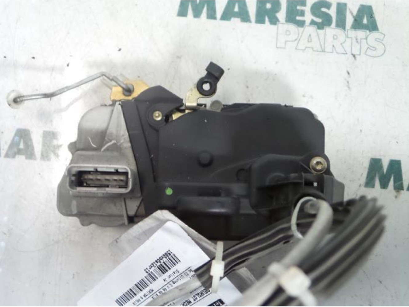 Peugeot - 307 - Door lock mechanism 4-door, front left