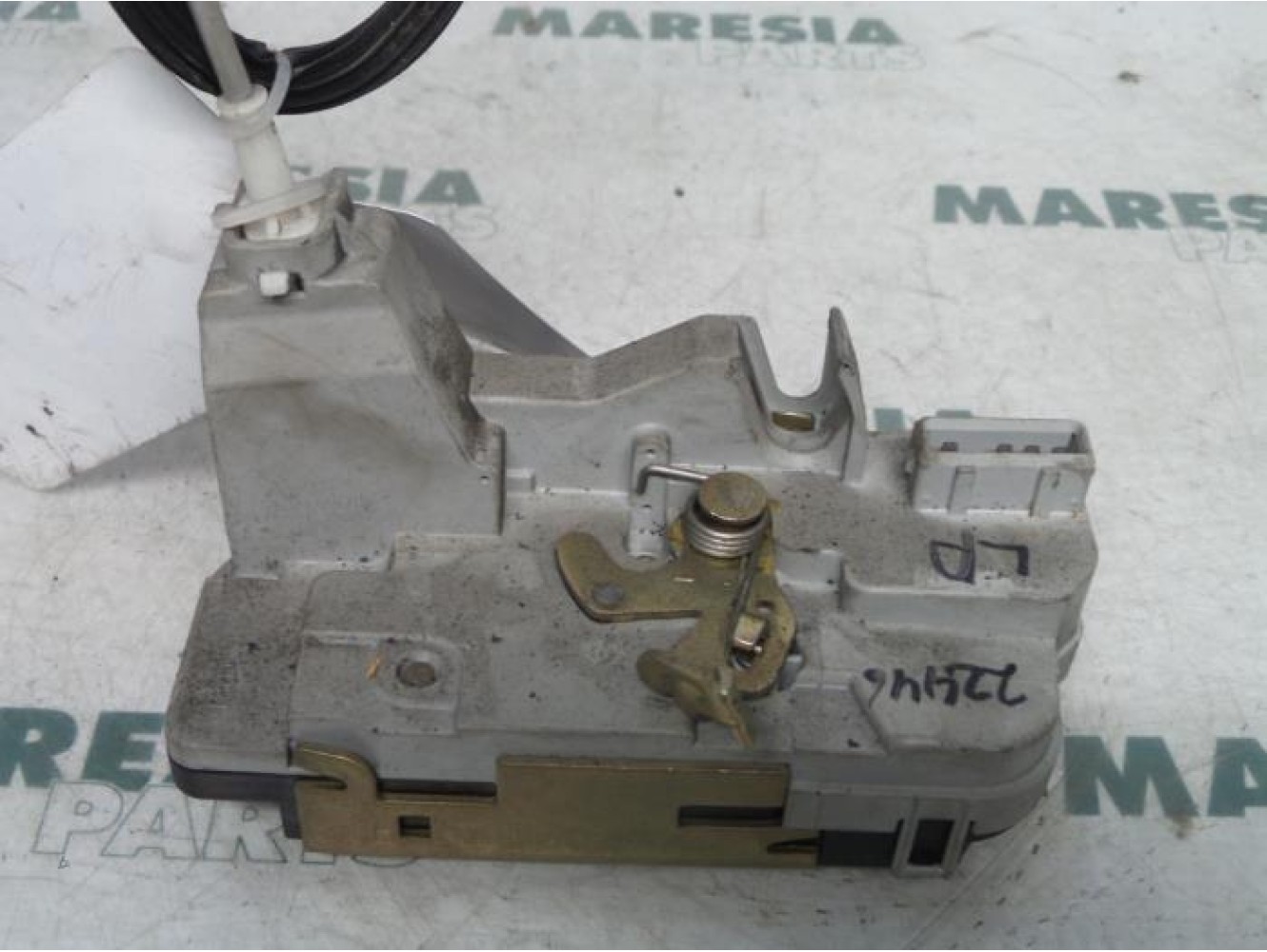 Peugeot - 307 - Rear door lock mechanism 4-door, left