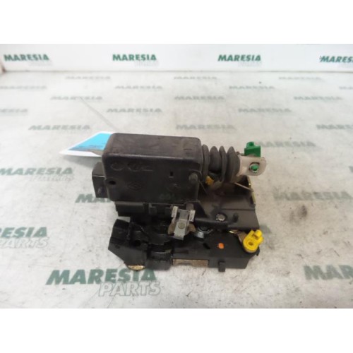 Renault - Kangoo - Door lock mechanism 2-door, left