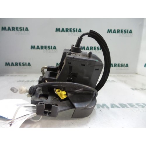 Renault - Clio - Door lock mechanism 2-door, left