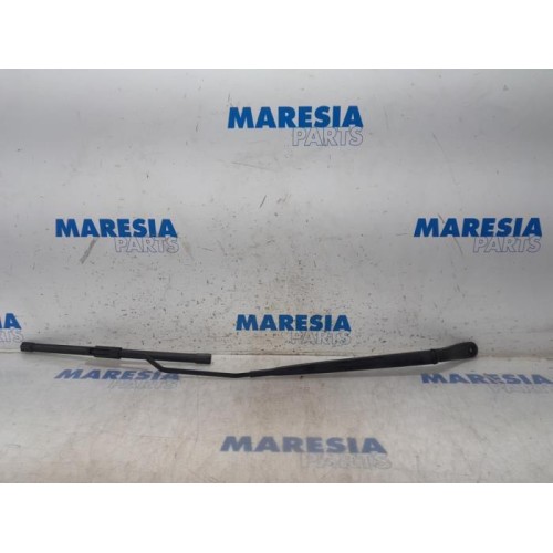 Citroen - C3 - Front wiper arm