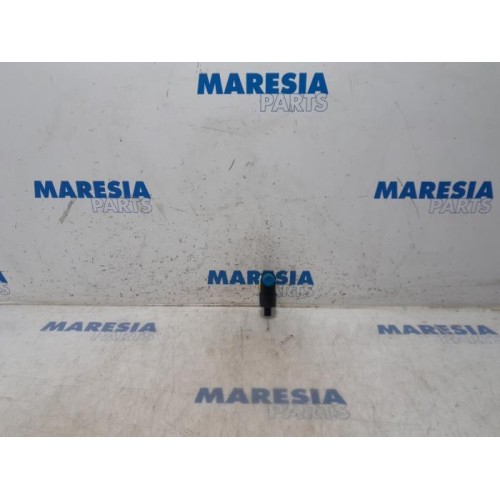 Citroen - C3 - Windscreen washer pump