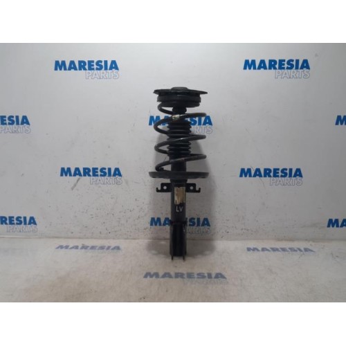 Renault - Megane - Front shock absorber rod, left