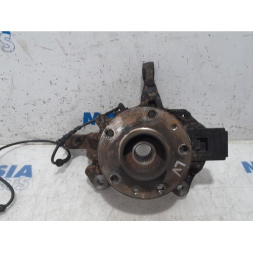Renault - Megane - Achsschenkel links vorne