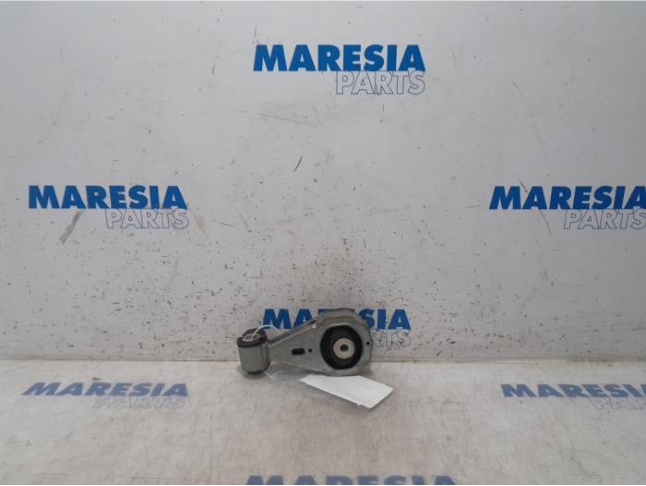Renault - Megane - Engine mount