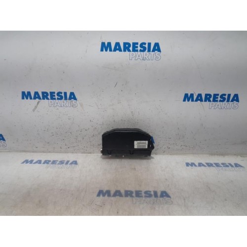 Peugeot - 508 - Seat airbag (seat)