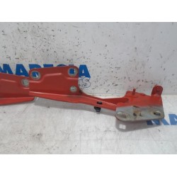 Renault - Megane - Bonnet Hinge