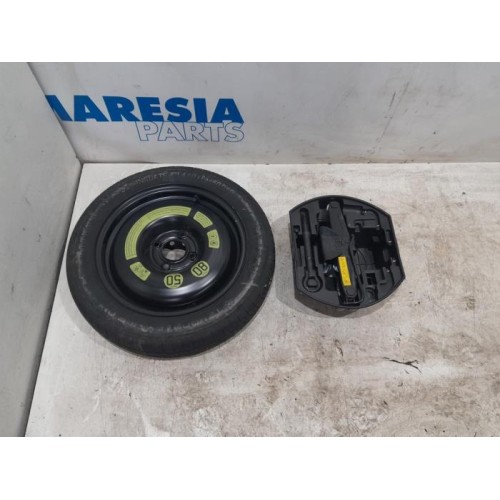 Peugeot - 207 - Krikset + reservewiel