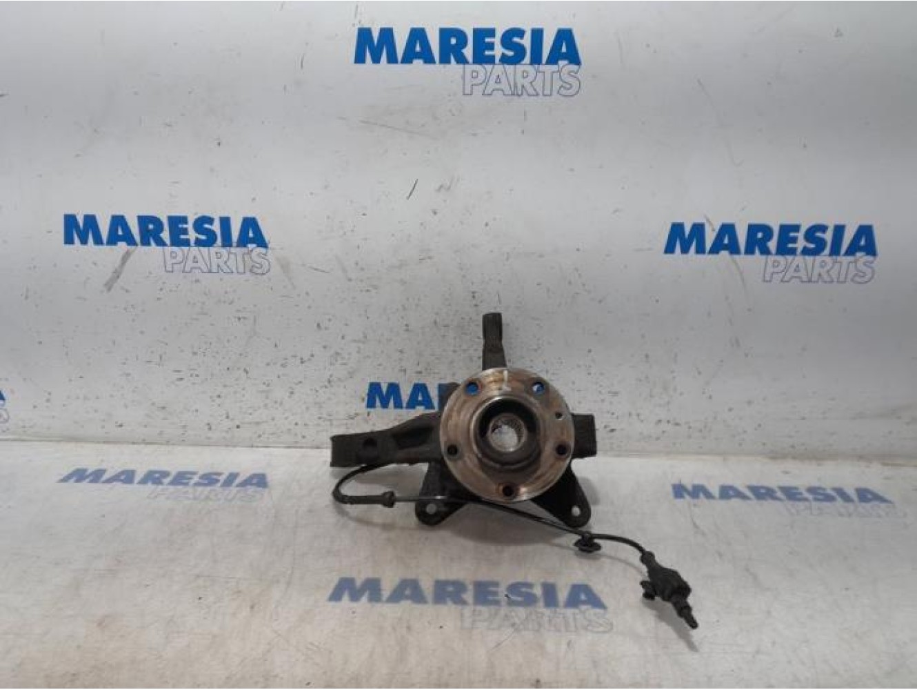 Renault - Kangoo - Fusee links-voor