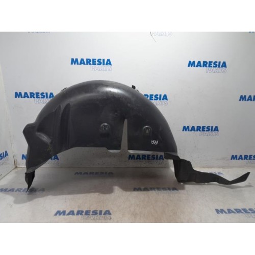 Renault - Megane - Wheel arch liner