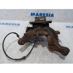 Renault - Megane - Fusee links-voor