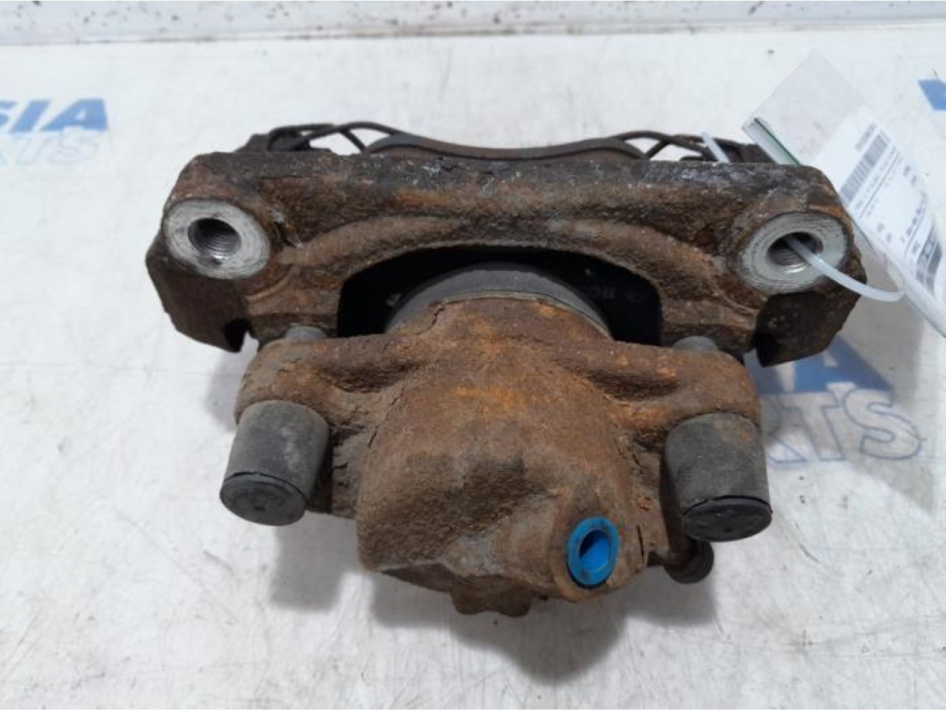 Renault - Megane - Front brake calliper, left