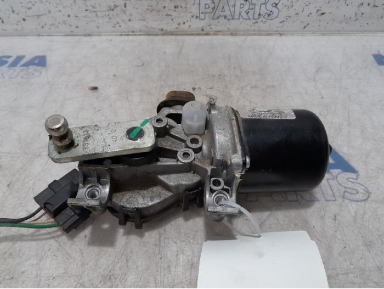 Renault - Megane - Front wiper motor