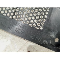 Peugeot - 208 - Cowl top grille