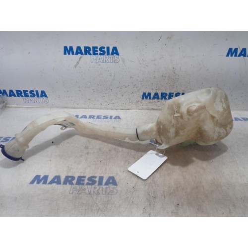 Peugeot - 207 - Front windscreen washer reservoir