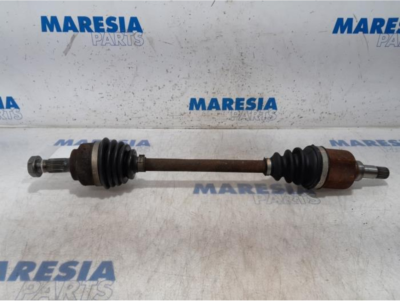 Peugeot - 207 - Aandrijfas links-voor