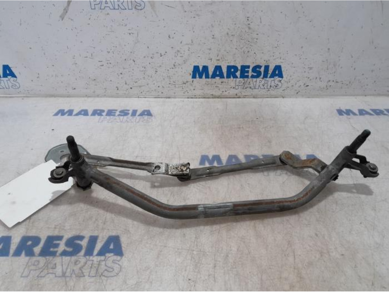 Peugeot - 207 - Wiper mechanism