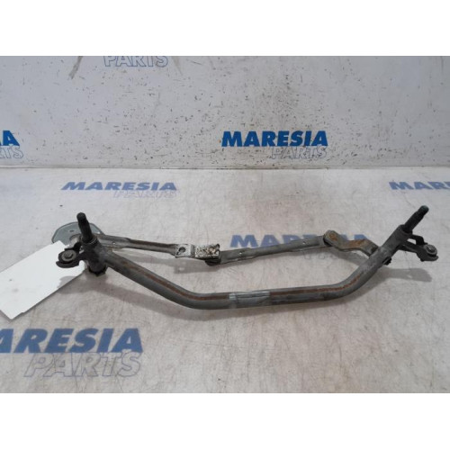 Peugeot - 207 - Wiper mechanism