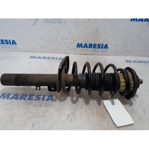 Peugeot - 207 - Front shock absorber rod, right