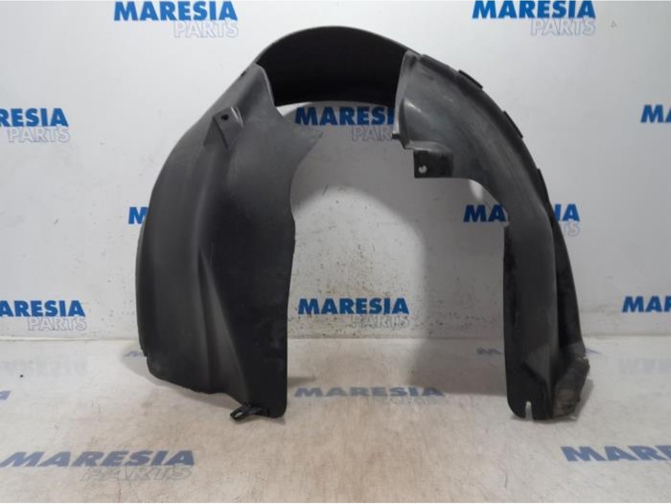Fiat - Punto - Wheel arch liner