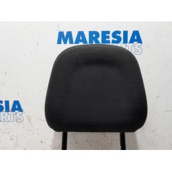 Peugeot - 208 - Headrest