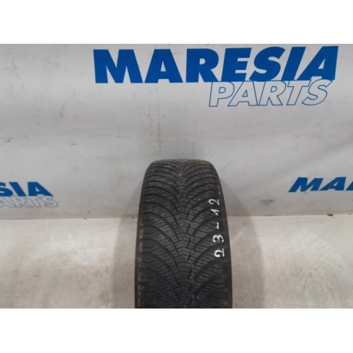 Renault - Megane - Tyre