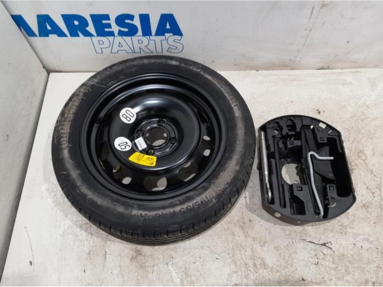 Peugeot - 208 - Krikset + reservewiel