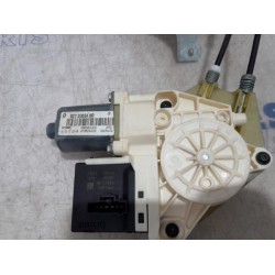 Renault - Megane - Rear door window mechanism 4-door, right