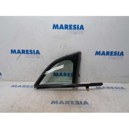 Citroen - DS3 - Quarter light, front right