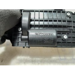 Citroen - DS3 - Tailgate lock mechanism