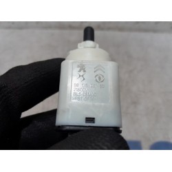 Peugeot - 208 - Brake light switch