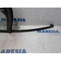 Peugeot - 207 - Quarter light, front right