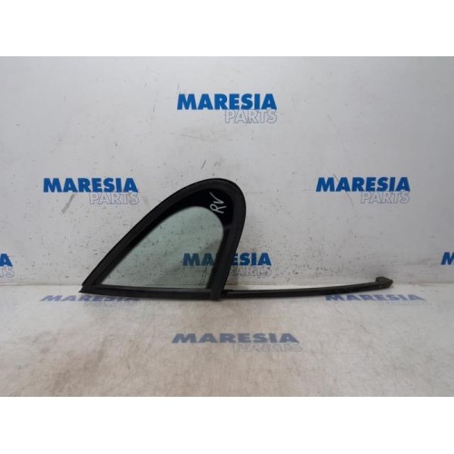 Peugeot - 207 - Quarter light, front right