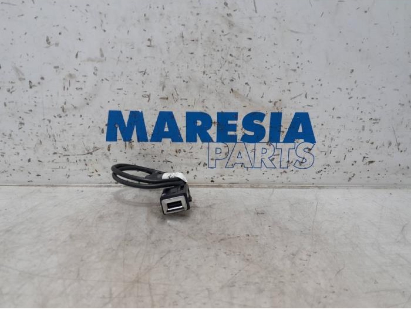 Citroen - C4 Cactus - AUX/USB aansluiting