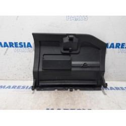 Peugeot - Partner - Glovebox