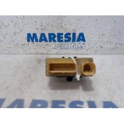Peugeot - Partner - Glow plug relay