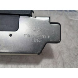 Citroen - DS3 - Tailgate lock mechanism