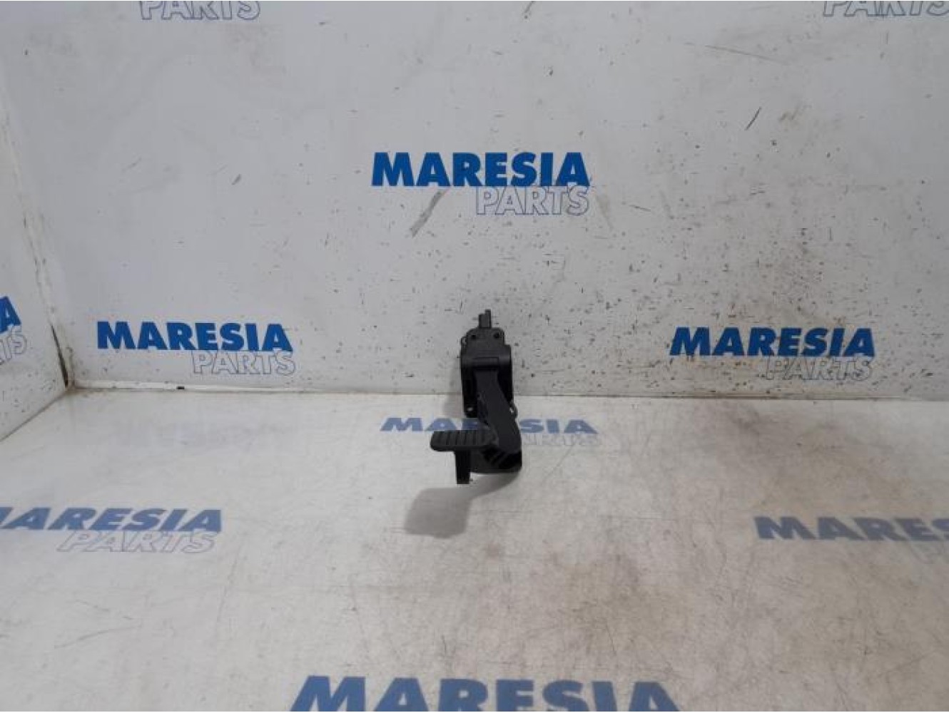 Peugeot - Partner - Throttle pedal position sensor