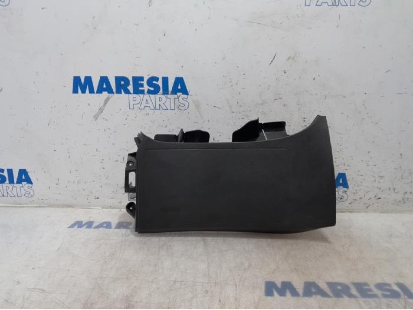 Fiat - Punto - Airbag knie links