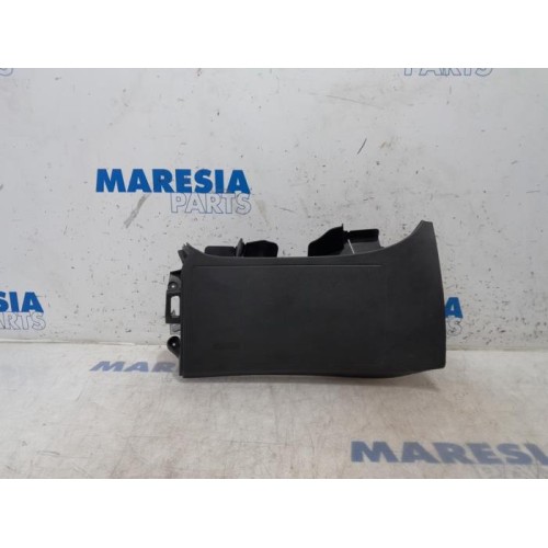 Fiat - Punto - Knee airbag, left