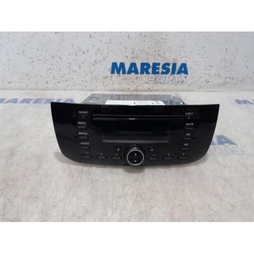 Fiat - Punto - Radio CD player