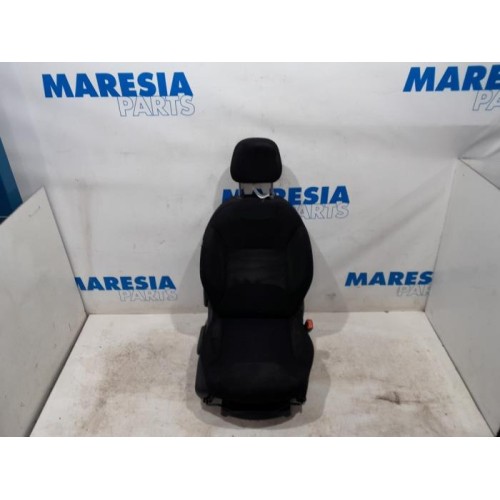 Citroen - C3 - Seat, right