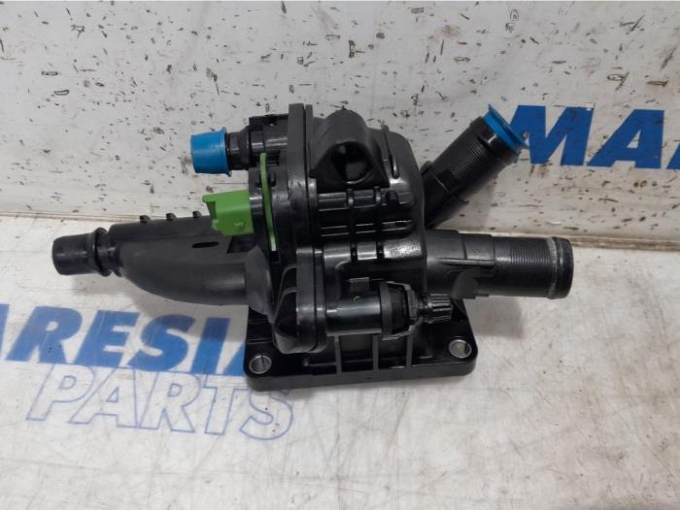 Peugeot - 3008 - Thermostat housing
